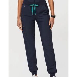 FIGS Free X Scrub pants